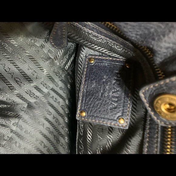 Prada 2 way bag - Picture 7 of 8